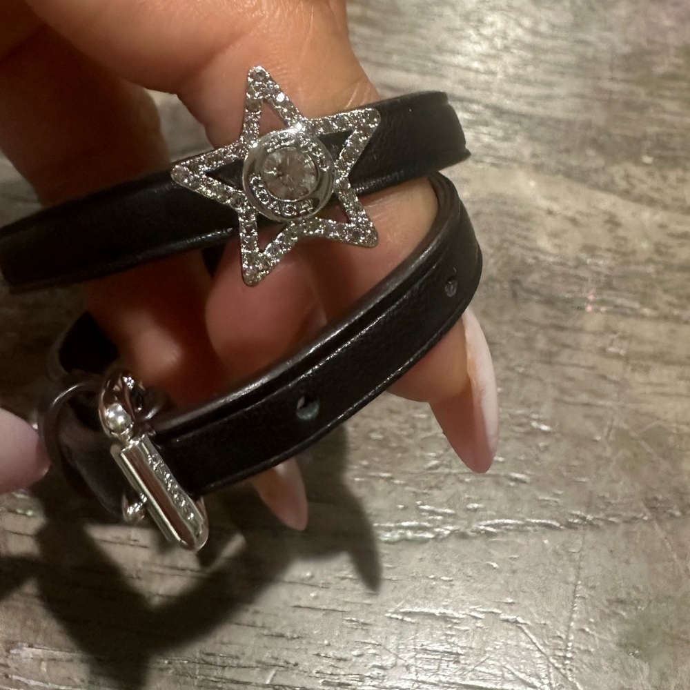 Coach star  Double Wrap Leather Bracelet In Black